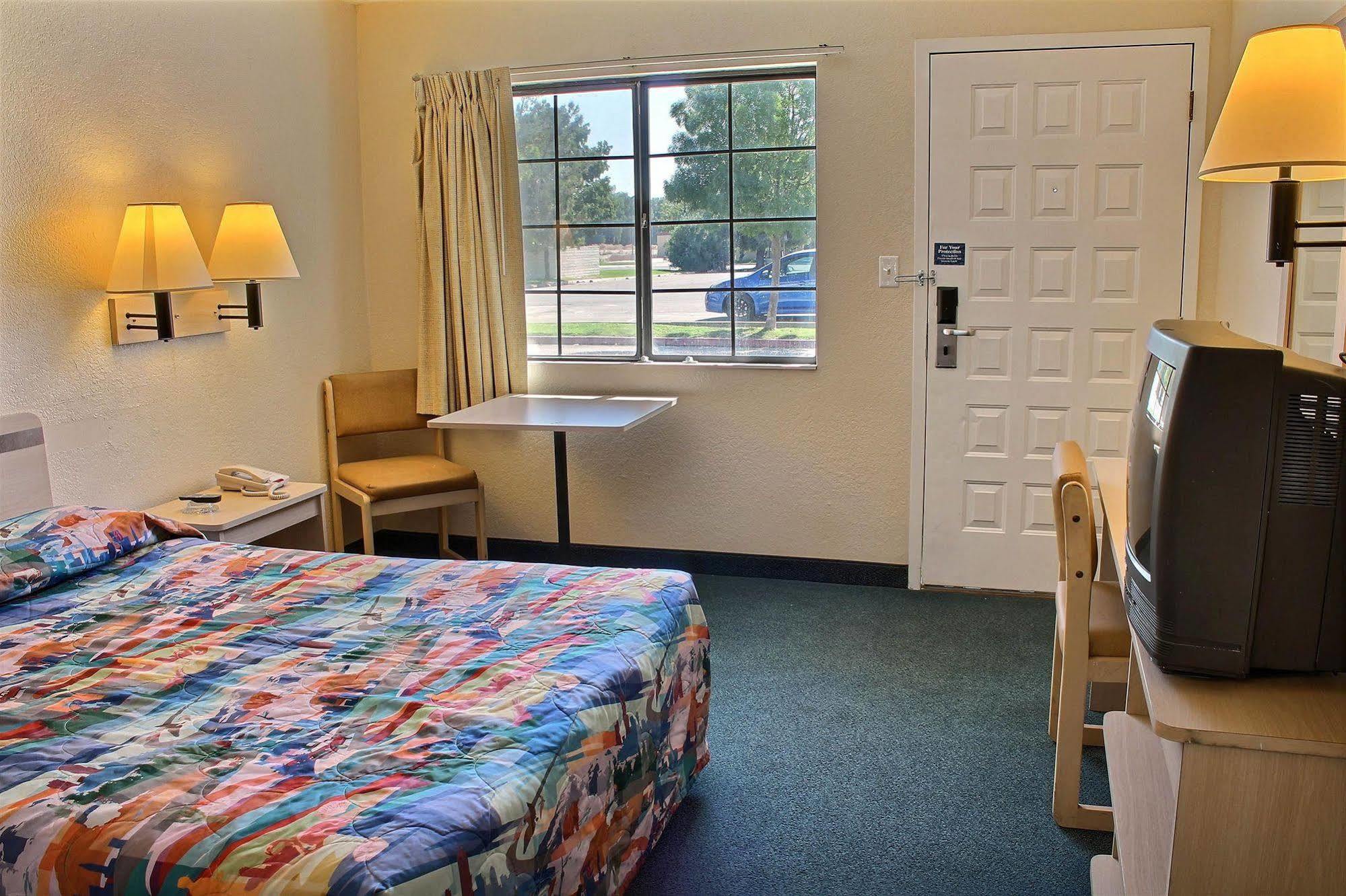 Vagabond Inn Buttonwillow North I-5 Ngoại thất bức ảnh